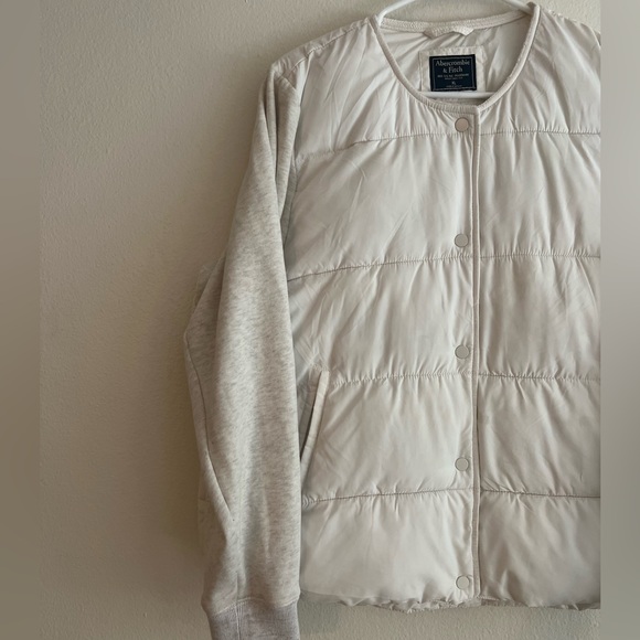 Abercrombie & Fitch Puffer Bomber - Picture 6 of 8